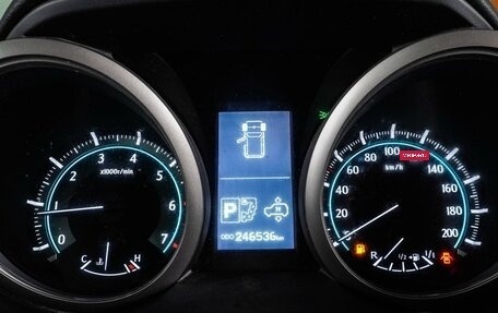 Toyota Land Cruiser Prado 150 рестайлинг 2, 2010 год, 2 899 000 рублей, 15 фотография