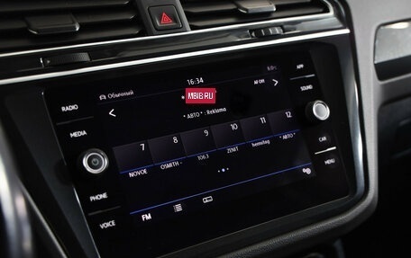 Volkswagen Tiguan II, 2019 год, 2 239 000 рублей, 12 фотография