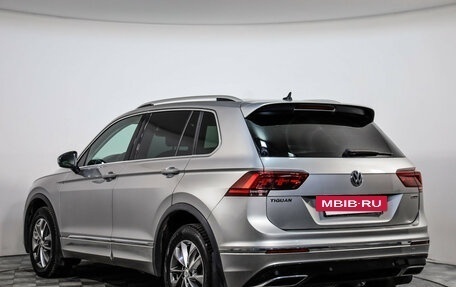 Volkswagen Tiguan II, 2019 год, 2 239 000 рублей, 7 фотография