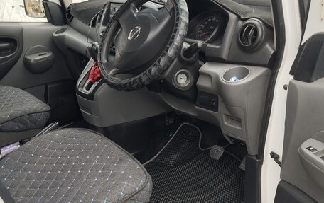 Nissan NV200, 2010 год, 860 000 рублей, 5 фотография