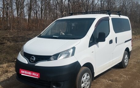 Nissan NV200, 2010 год, 860 000 рублей, 3 фотография