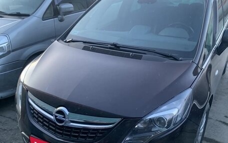 Opel Zafira C рестайлинг, 2013 год, 1 150 000 рублей, 1 фотография