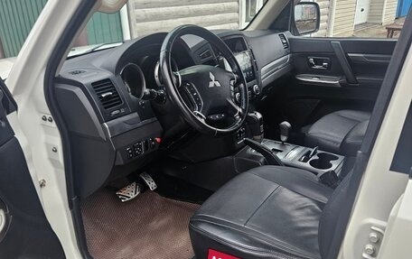 Mitsubishi Pajero IV, 2013 год, 2 400 рублей, 8 фотография