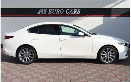 Mazda 3, 2021 год, 940 000 рублей, 6 фотография