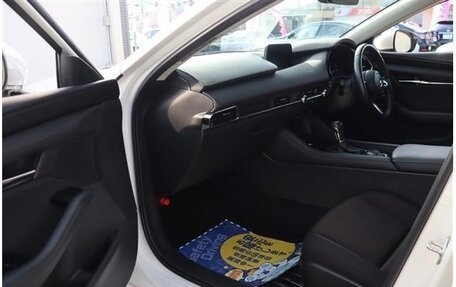 Mazda 3, 2021 год, 940 000 рублей, 26 фотография