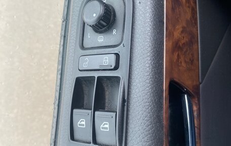 Volkswagen Multivan T5, 2012 год, 2 950 000 рублей, 12 фотография