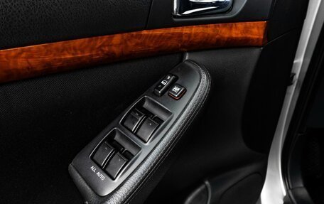 Toyota Avensis III рестайлинг, 2007 год, 637 000 рублей, 20 фотография