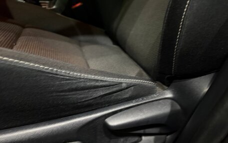 Toyota RAV4, 2016 год, 2 380 000 рублей, 11 фотография