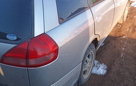 Nissan Wingroad III, 2001 год, 295 000 рублей, 4 фотография