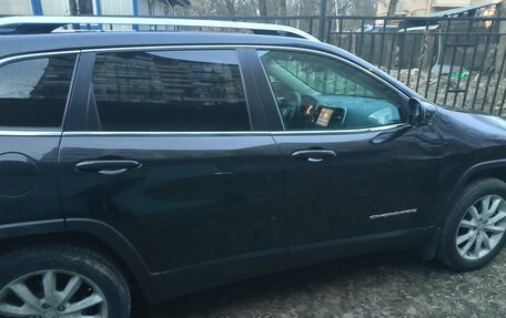 Jeep Cherokee, 2014 год, 2 300 000 рублей, 10 фотография