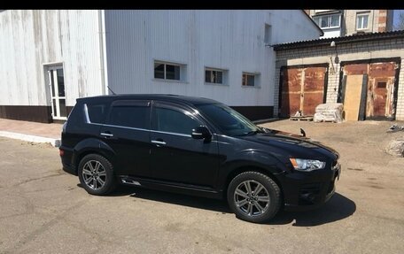 Mitsubishi Outlander III рестайлинг 3, 2010 год, 1 550 000 рублей, 4 фотография