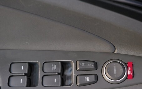 Hyundai Sonata VI, 2010 год, 989 000 рублей, 8 фотография