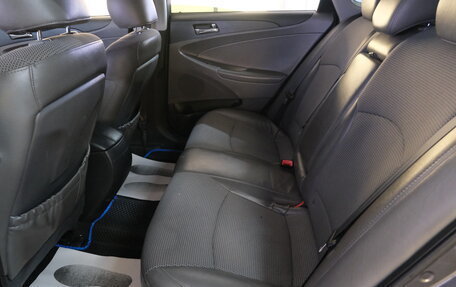 Hyundai Sonata VI, 2010 год, 989 000 рублей, 23 фотография