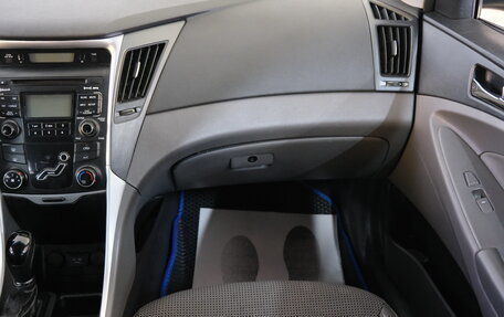 Hyundai Sonata VI, 2010 год, 989 000 рублей, 20 фотография