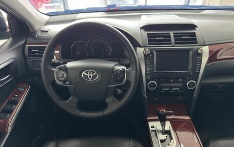 Toyota Camry, 2014 год, 1 899 900 рублей, 13 фотография
