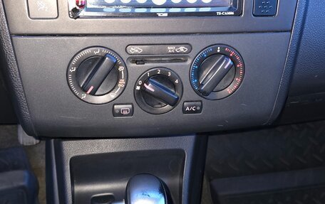 Nissan Versa I, 2007 год, 560 000 рублей, 37 фотография