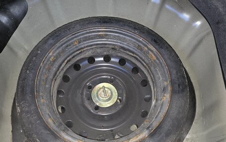 Nissan Versa I, 2007 год, 560 000 рублей, 34 фотография