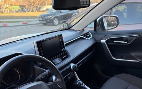 Toyota RAV4, 2021 год, 3 450 000 рублей, 5 фотография