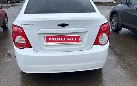 Chevrolet Aveo III, 2012 год, 500 000 рублей, 3 фотография