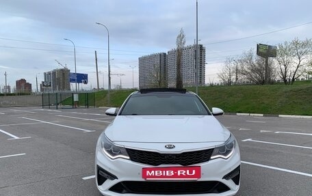 KIA Optima IV, 2019 год, 2 600 000 рублей, 4 фотография
