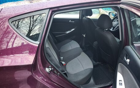 Hyundai Solaris II рестайлинг, 2012 год, 690 000 рублей, 6 фотография