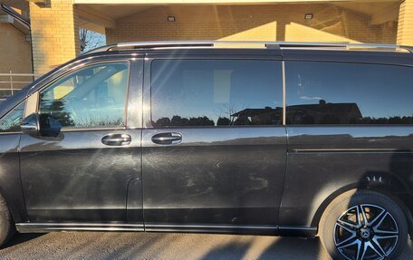 Mercedes-Benz V-Класс, 2019 год, 6 150 000 рублей, 3 фотография