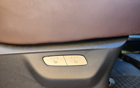 Mercedes-Benz V-Класс, 2019 год, 6 150 000 рублей, 10 фотография