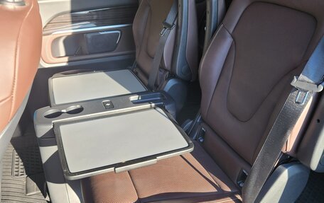 Mercedes-Benz V-Класс, 2019 год, 6 150 000 рублей, 16 фотография