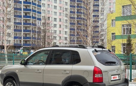 Hyundai Tucson III, 2006 год, 880 000 рублей, 4 фотография
