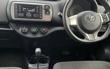 Toyota Vitz, 2016 год, 845 000 рублей, 2 фотография