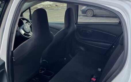 Toyota Vitz, 2016 год, 845 000 рублей, 11 фотография