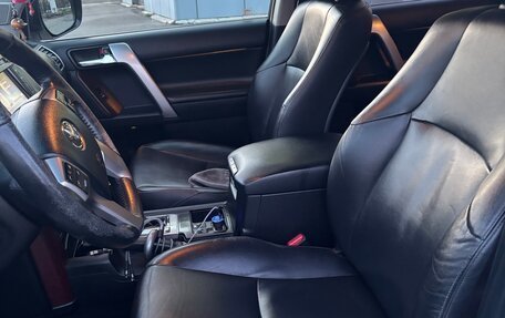 Toyota Land Cruiser Prado 150 рестайлинг 2, 2016 год, 3 500 000 рублей, 9 фотография