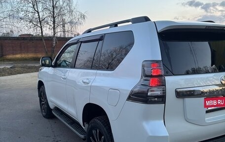 Toyota Land Cruiser Prado 150 рестайлинг 2, 2016 год, 3 500 000 рублей, 6 фотография
