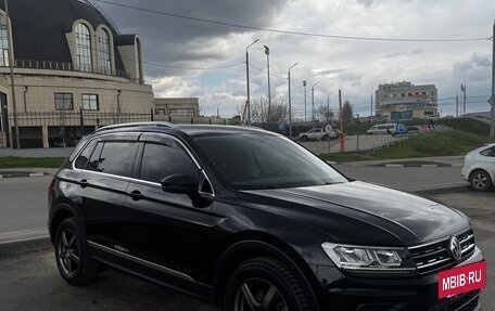 Volkswagen Tiguan II, 2018 год, 2 650 000 рублей, 3 фотография