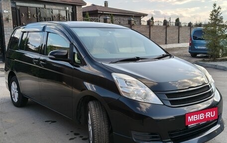 Toyota ISis I, 2014 год, 1 220 000 рублей, 4 фотография