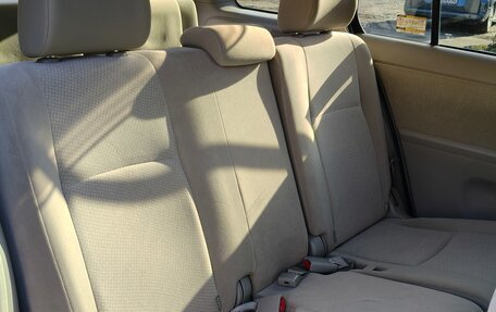 Toyota ISis I, 2014 год, 1 220 000 рублей, 24 фотография