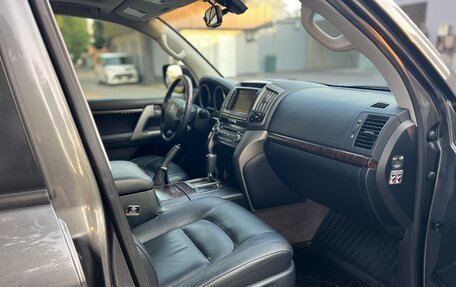 Toyota Land Cruiser 200, 2011 год, 3 200 000 рублей, 19 фотография