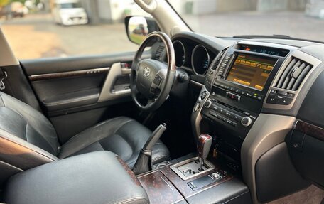 Toyota Land Cruiser 200, 2011 год, 3 200 000 рублей, 18 фотография