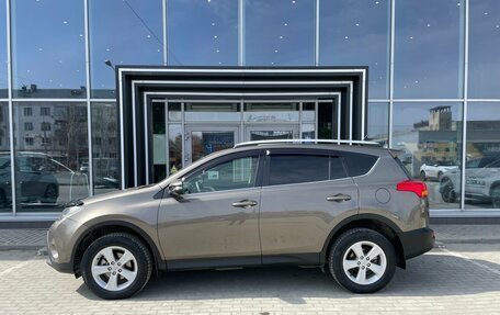 Toyota RAV4, 2013 год, 1 990 000 рублей, 4 фотография