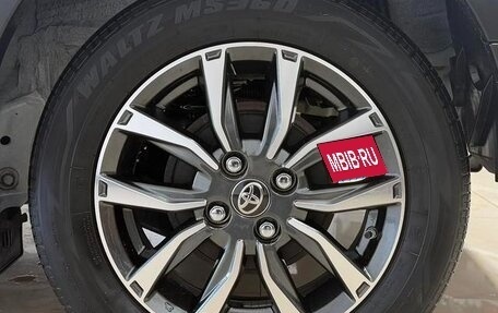 Toyota Yaris XP150 рестайлинг, 2023 год, 1 249 100 рублей, 28 фотография