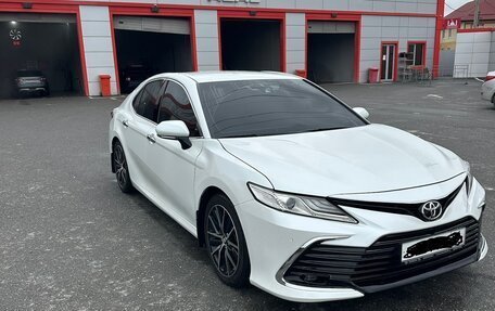 Toyota Camry, 2021 год, 2 600 000 рублей, 6 фотография