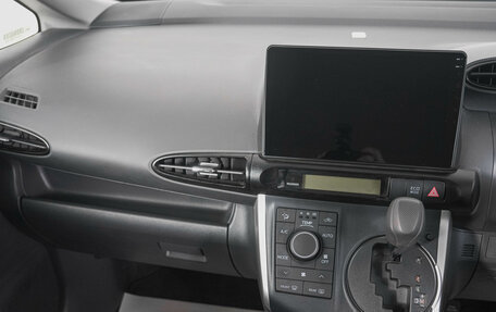 Toyota Wish II, 2009 год, 1 349 000 рублей, 11 фотография