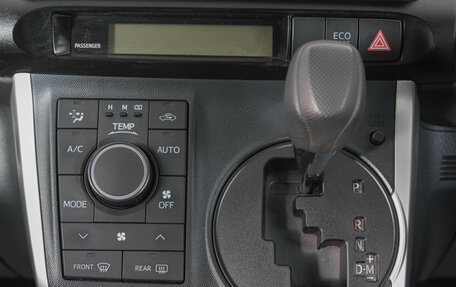 Toyota Wish II, 2009 год, 1 349 000 рублей, 16 фотография