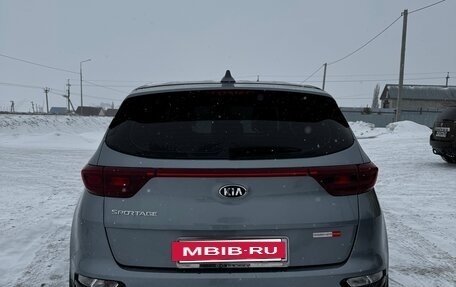 KIA Sportage IV рестайлинг, 2020 год, 2 000 000 рублей, 4 фотография