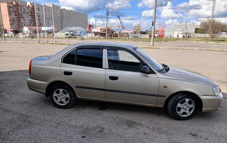 Hyundai Accent II, 2004 год, 350 000 рублей, 3 фотография