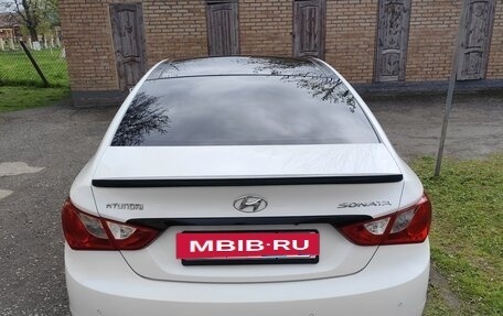 Hyundai Sonata VI, 2012 год, 950 000 рублей, 10 фотография