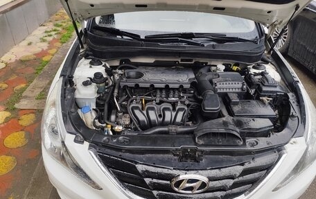 Hyundai Sonata VI, 2012 год, 950 000 рублей, 12 фотография