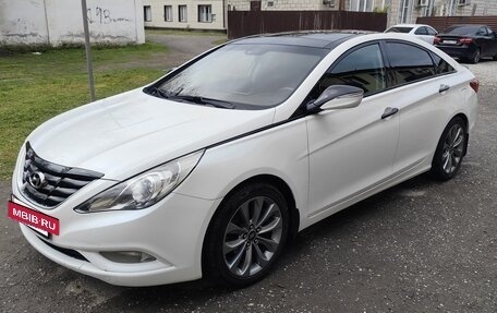 Hyundai Sonata VI, 2012 год, 950 000 рублей, 8 фотография
