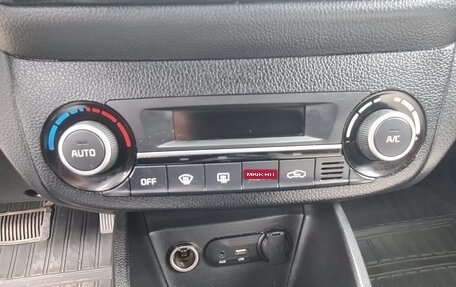 KIA Rio III рестайлинг, 2015 год, 950 000 рублей, 19 фотография