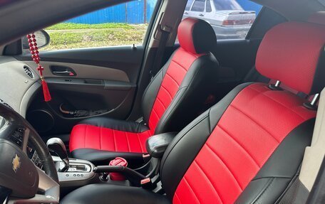 Chevrolet Cruze II, 2010 год, 450 000 рублей, 5 фотография